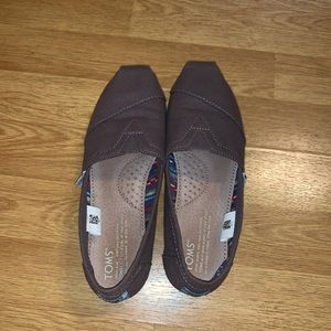 Toms Classic Canvas Slip-On